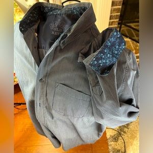 Old Navy Men’s Thinline Stripe Longsleeve Buttondown in Large - floral accents